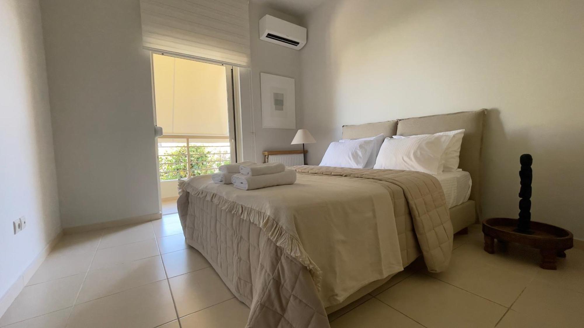 Nh Urban Living In Nea Alikarnassos Apartment Heraklion  Exterior photo